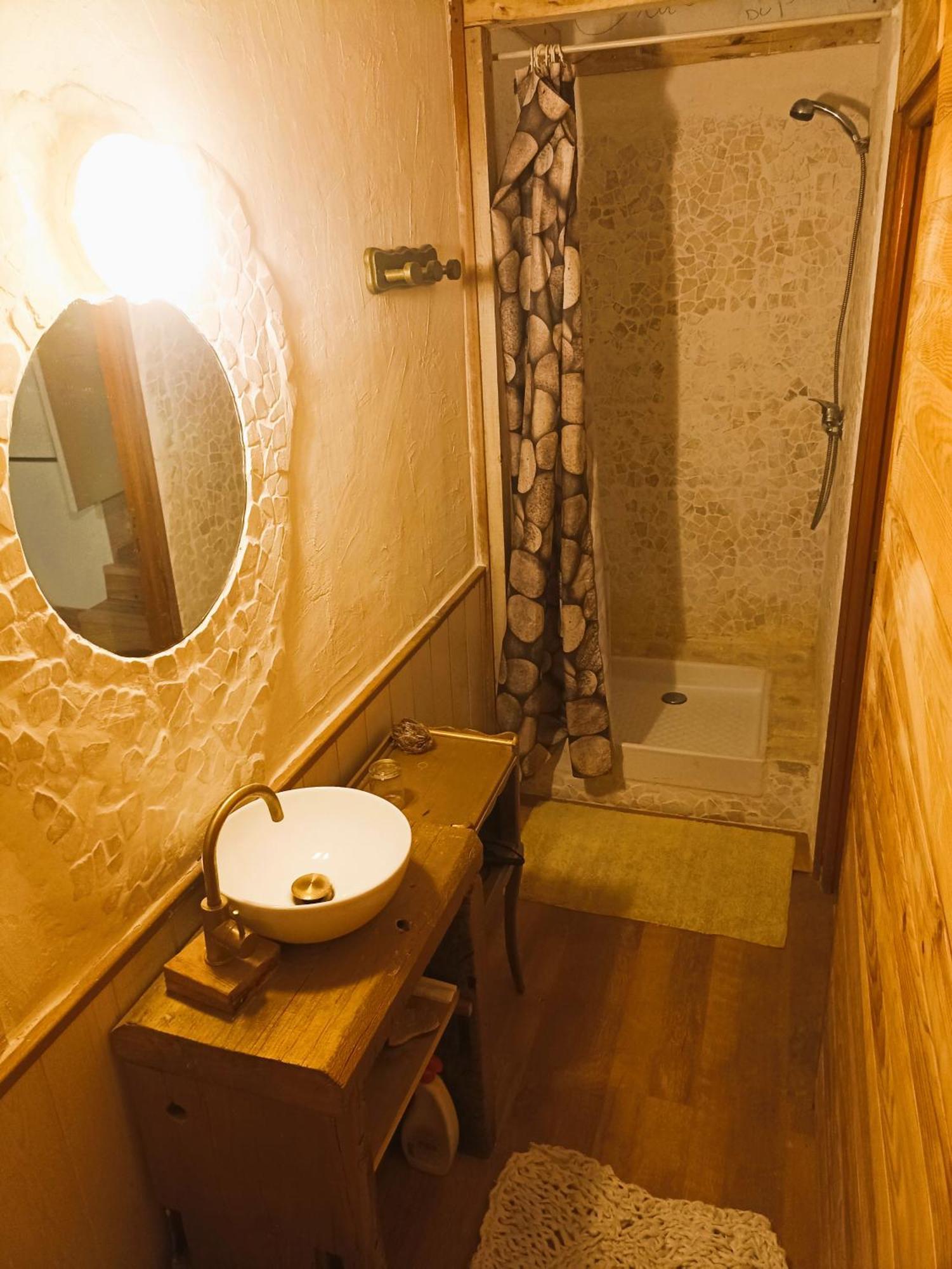 ClaveysonUn Jardin Sur La Collineアパートメント 部屋 写真