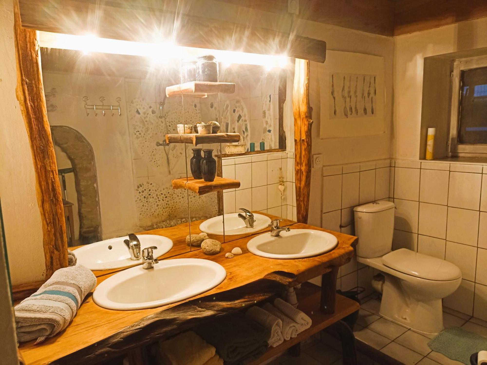 ClaveysonUn Jardin Sur La Collineアパートメント 部屋 写真